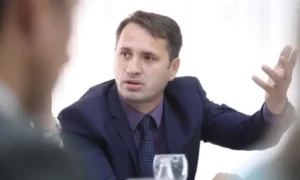 Të fundit