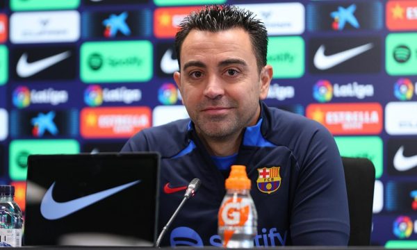 Xavi ndryshon mendje  vazhdon me Barcelonën deri në vitin 2025