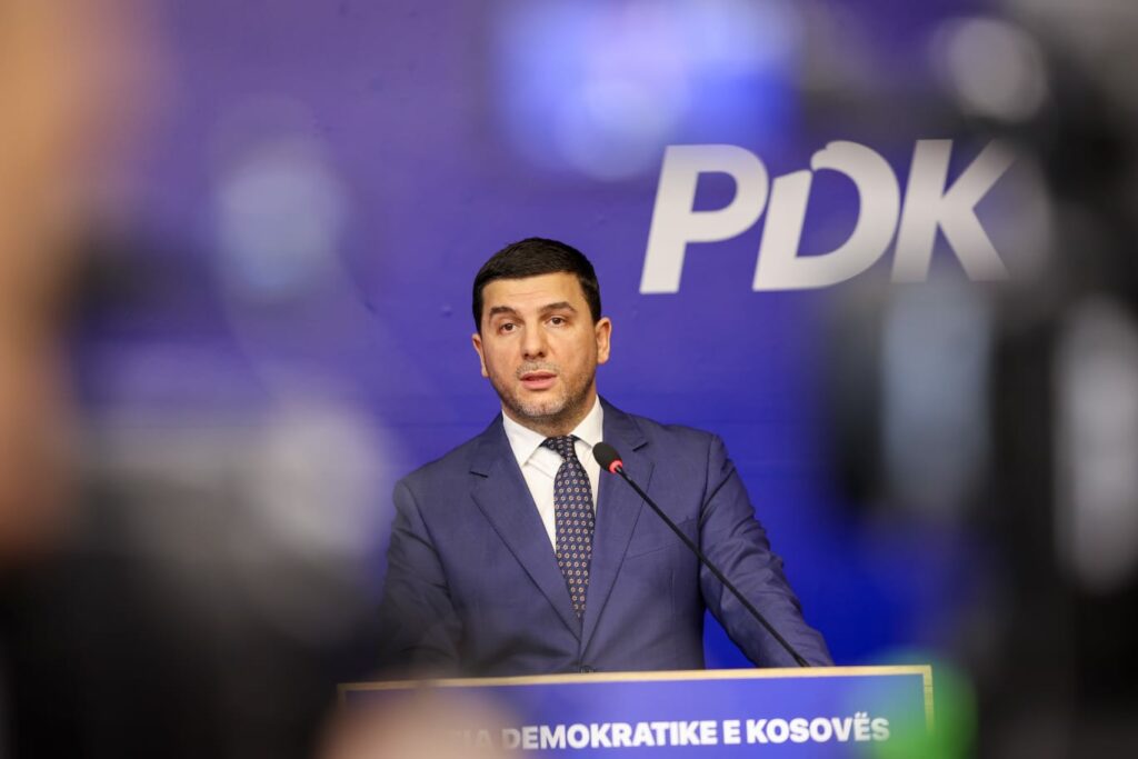 Krasniqi pas dënimit të liderëve të UÇK së  Poshtërsi  Jo në emrin tim  as në emër të popullit