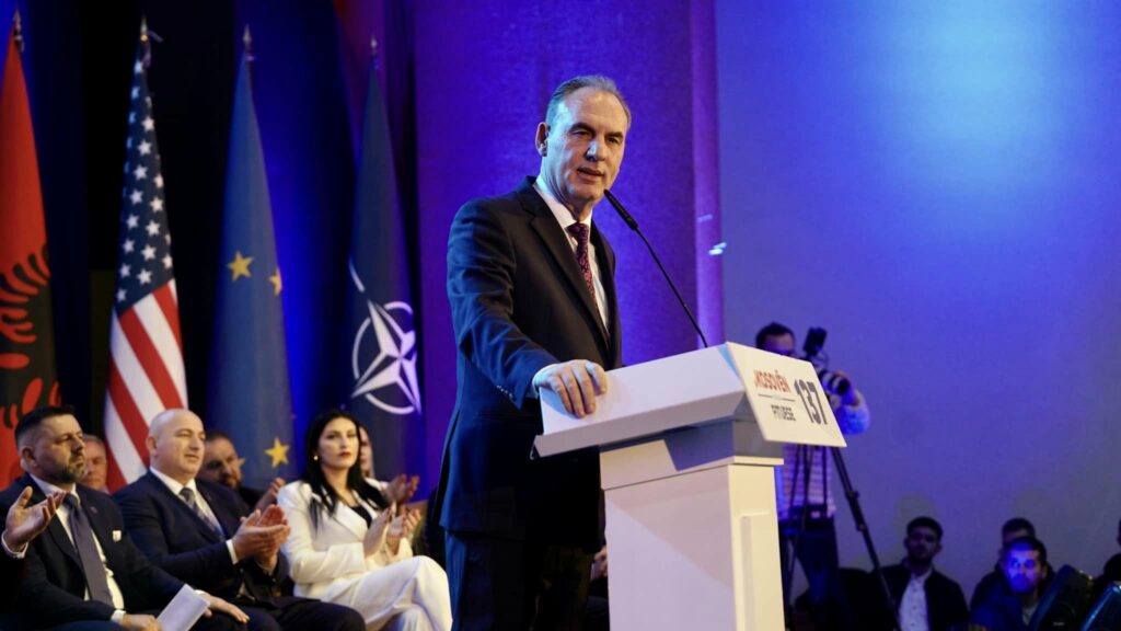 PDK refuzon rikthimin e Fatmir Limajt