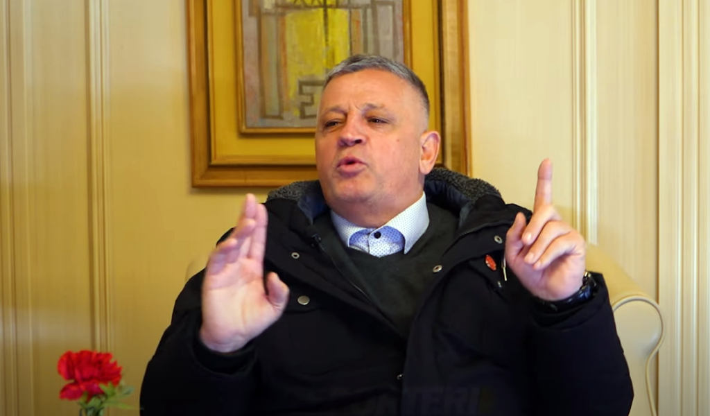 NASIM HARADINAJ   NJË PERSONALITET QË NUK SHPJEGOHET VETËM ME BIOGRAFI