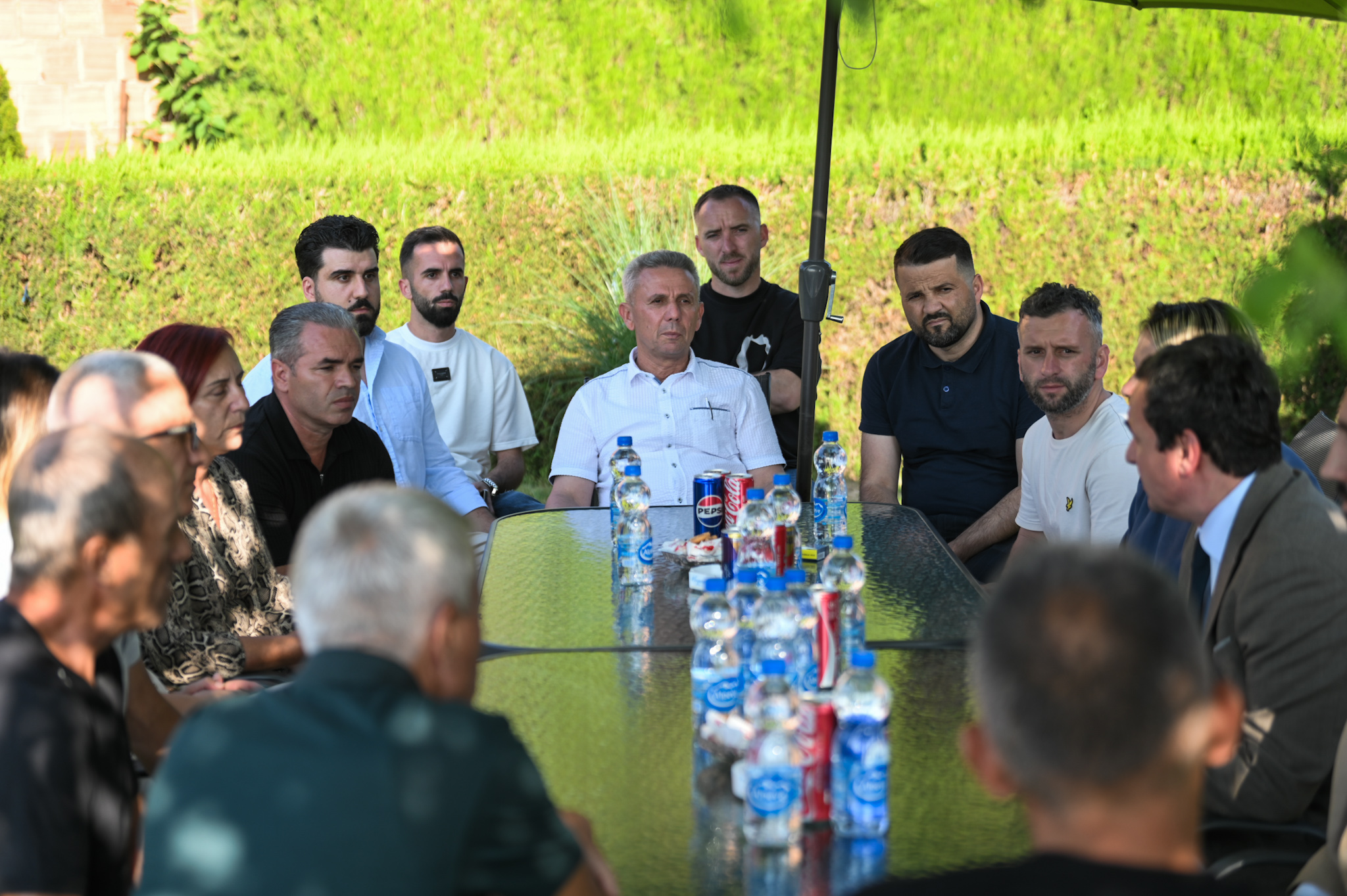 Kryeministri Kurti vizitoi familjen e Arbnor Spahiut
