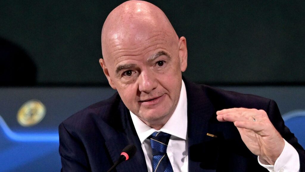 Ish ylli i Tottenhamit sfidon Infantinon për postin e presidentit të FIFA s