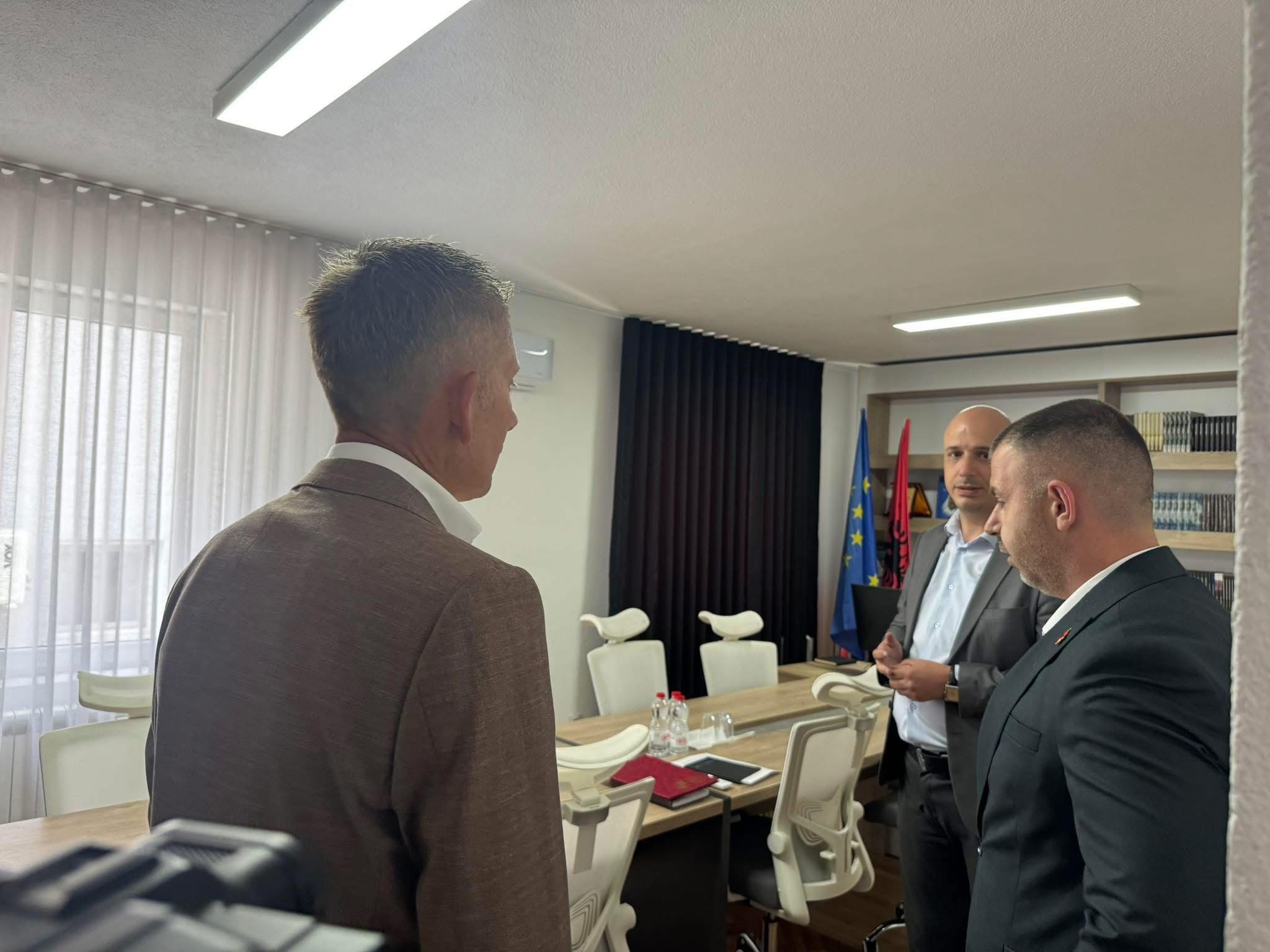 Dështon takimi i kryetarit të KKSH  Enkel Rexhepi  dhe kryetarit të Trupit Koordinues për Preshevë  Bujanoc dhe Medvegjë