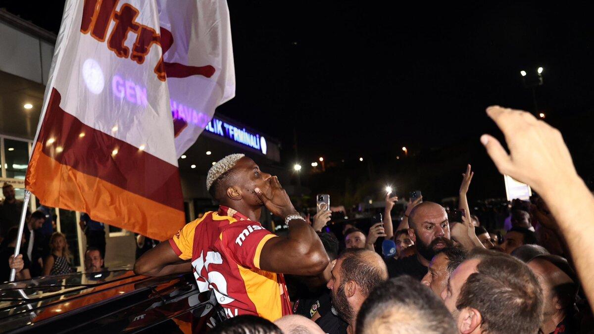 Osimheni llogaritet si transferi më i madh në historinë e Galatasarayt
