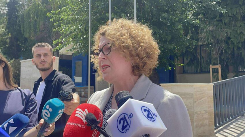 Hajdari pas marrjes në pyetje për rezervat shtetërore  Si hyri prokuroria në ministri për dokumente sekrete 