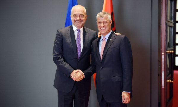  LIRIA KA EMËR   Edi Rama shpërndan videon ku James Rubin goditi Prokurorinë në Hagë