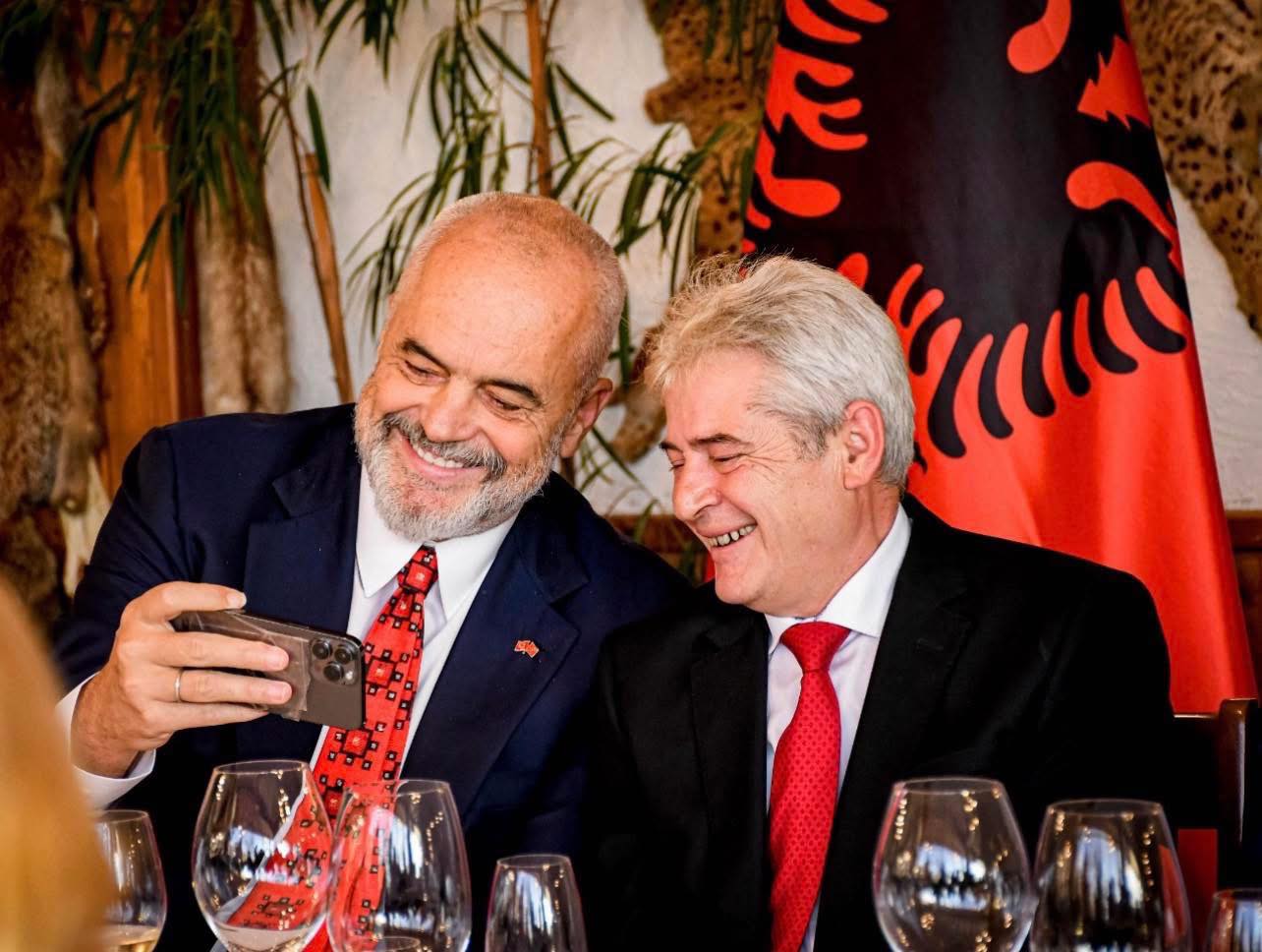 Ahmeti uron Ramën  Na ke përkrah  në mbështetje të Shqipërisë