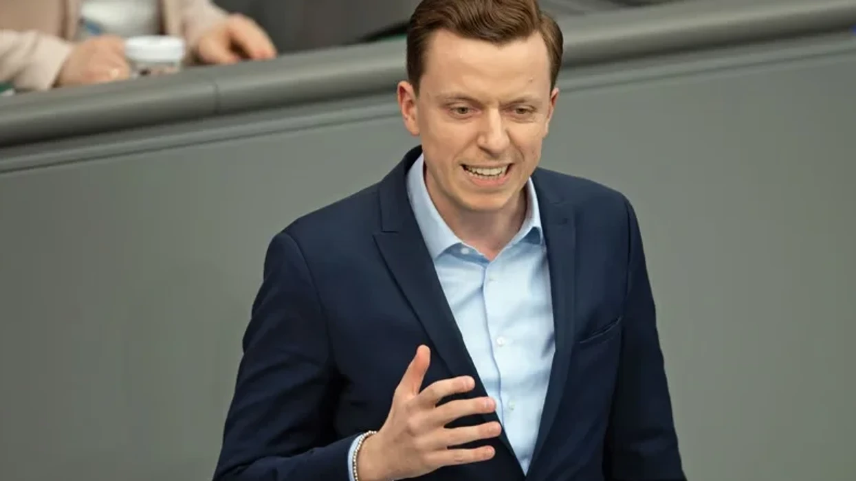 Deputeti gjerman kërkon që Kosova të bëhet pjesë e NATO s dhe BE së sa më shpejt