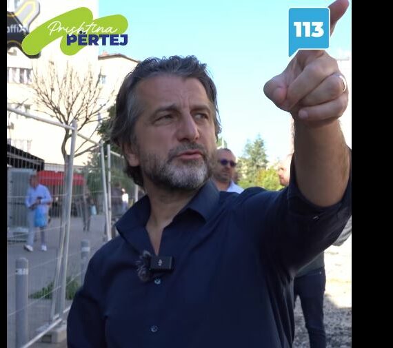 Onamning mushuk va pubik sochlari bor