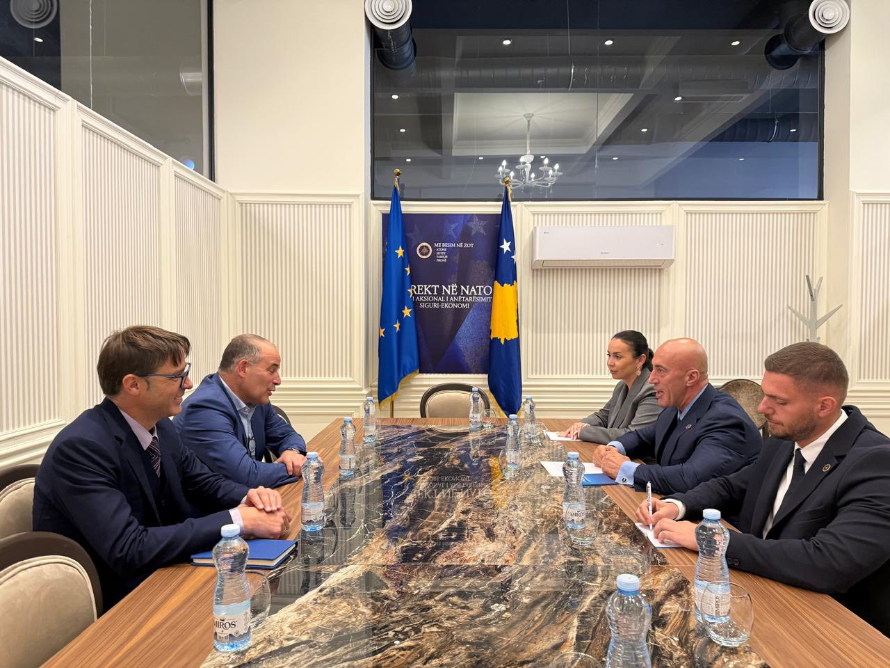 Haradinaj takohet me këshilltarin e Sorensenit  diskutojnë për bllokadën institucionale