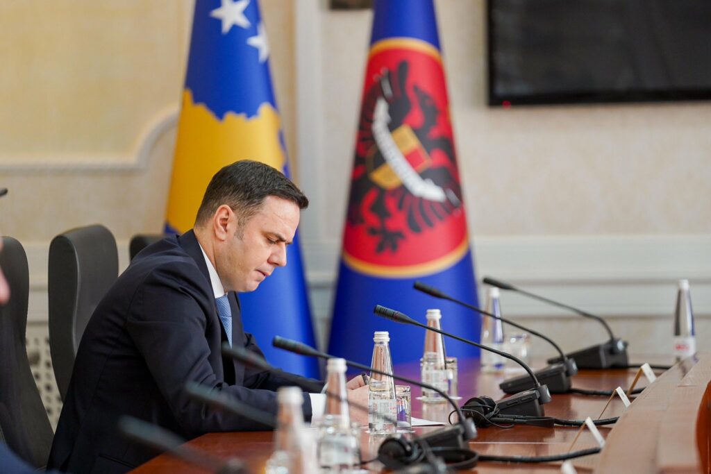 Abdixhiku  Pashkët janë simbol i ringjalljes së shpresës  solidaritetit dhe dashurisë mes njerëzve