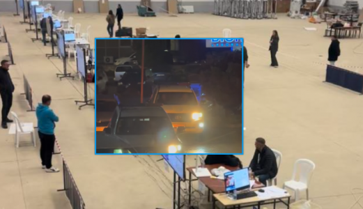 Dyshimet në Mitrovicë  Njësia Speciale e Policisë arrin në qendrën e numërimit