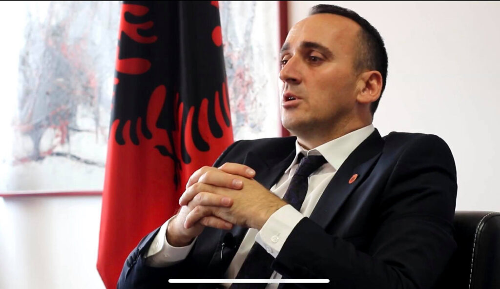 Syla i OVL UÇK  së  Me Kurtin nuk patëm asnjë takim  nuk na ka afru asnjëherë