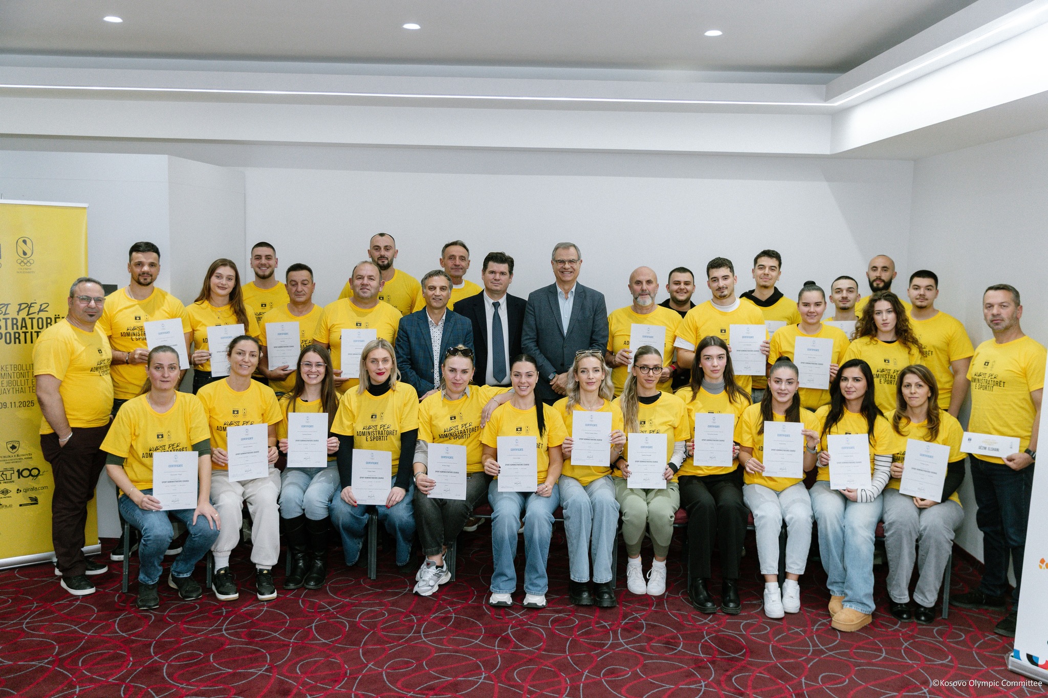 Përfaqësues të katër federatave përfunduan me sukses kursin për administratorë të sportit