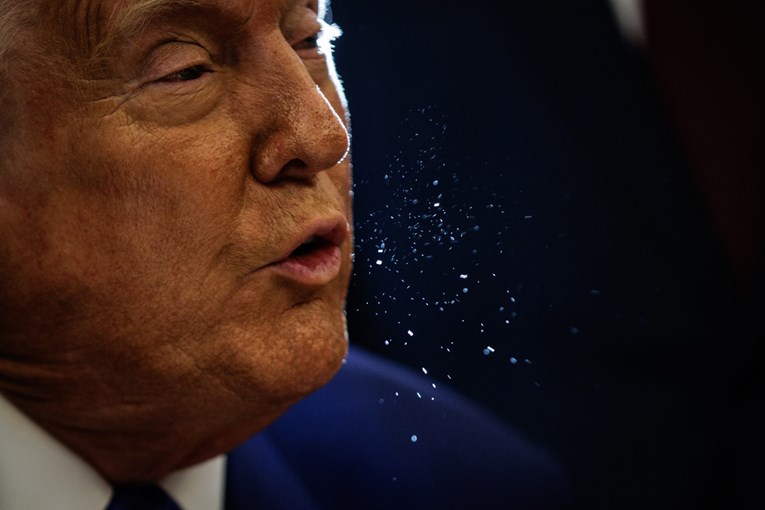 Trump njofton për një fjalim të jashtëzakonshëm drejtuar kombit