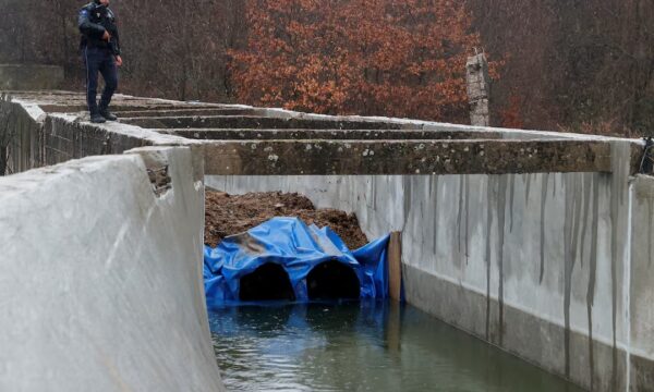 Dosja e Prokurorisë për sulmin në Ibër Lepenc  Të akuzuarit vendosën eksploziv  njëri mblodhi edhe informata për Shërbimin Ushtarak të Serbisë