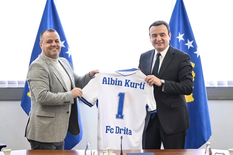 Albin Kurti  Forca Drita 