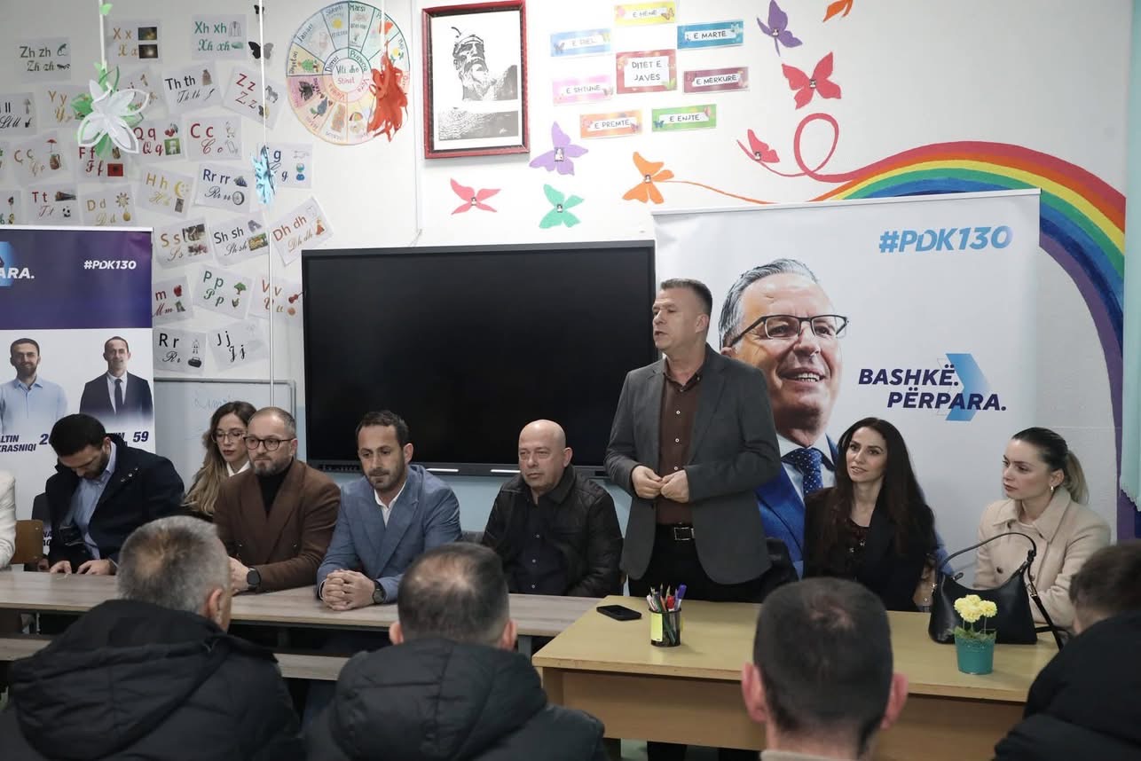 19 shi i PDK së  Fadil Demaku takon banorët e Poklekut të Ri  Poklekut të Vjetër dhe Vasilevës