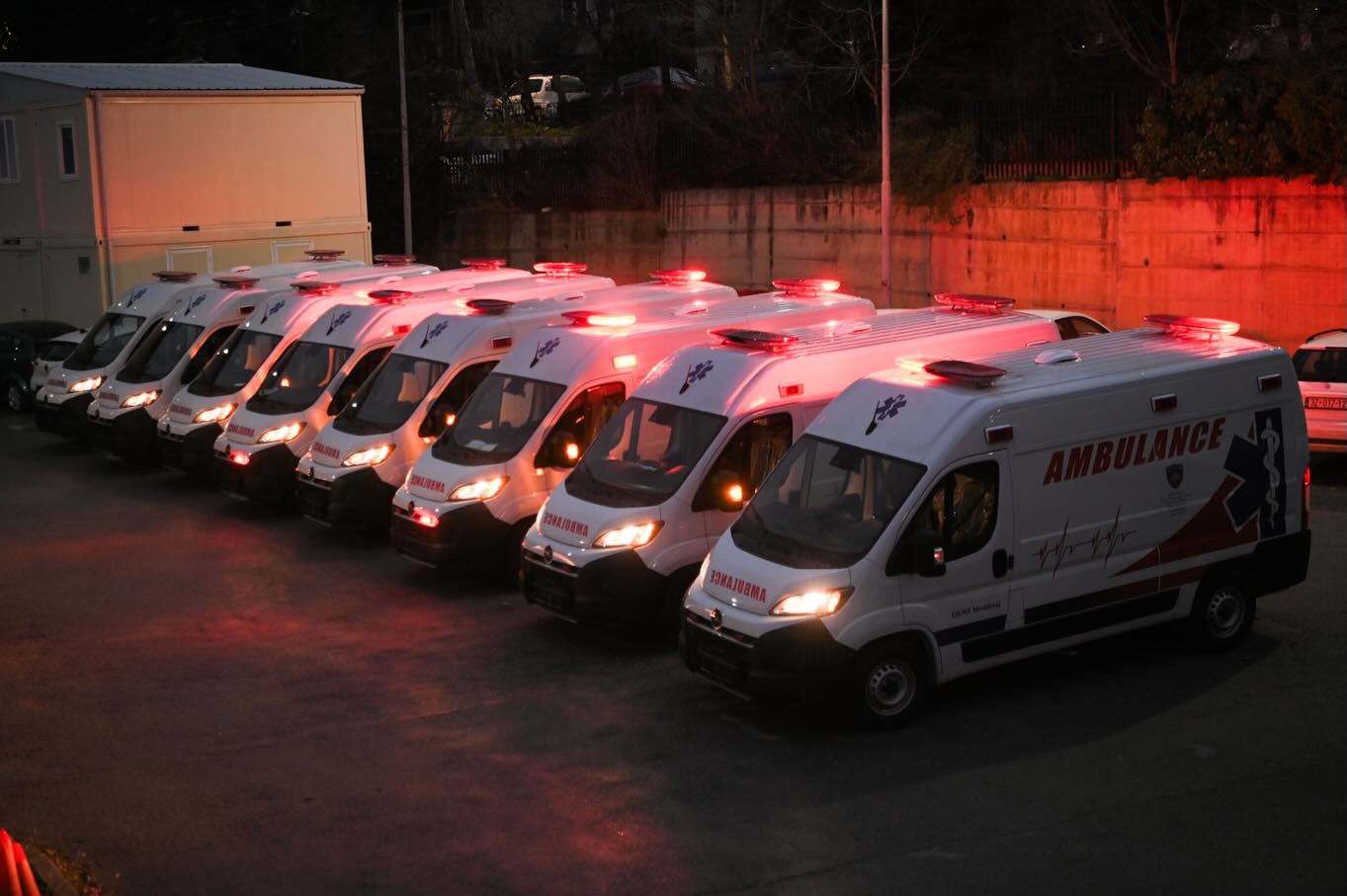 Vitia njofton për shpërndarjen edhe të tetë autoambulancave të reja nëpër komuna