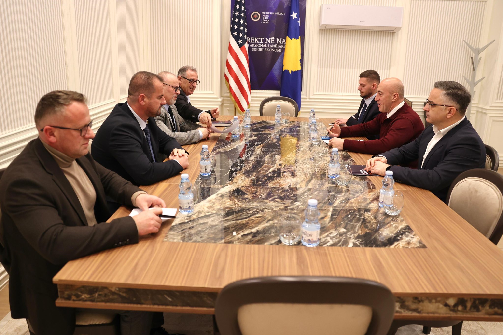 Haradinaj  Me AAK në  shërbimi civil do të ketë pagën më të lartë në rajon