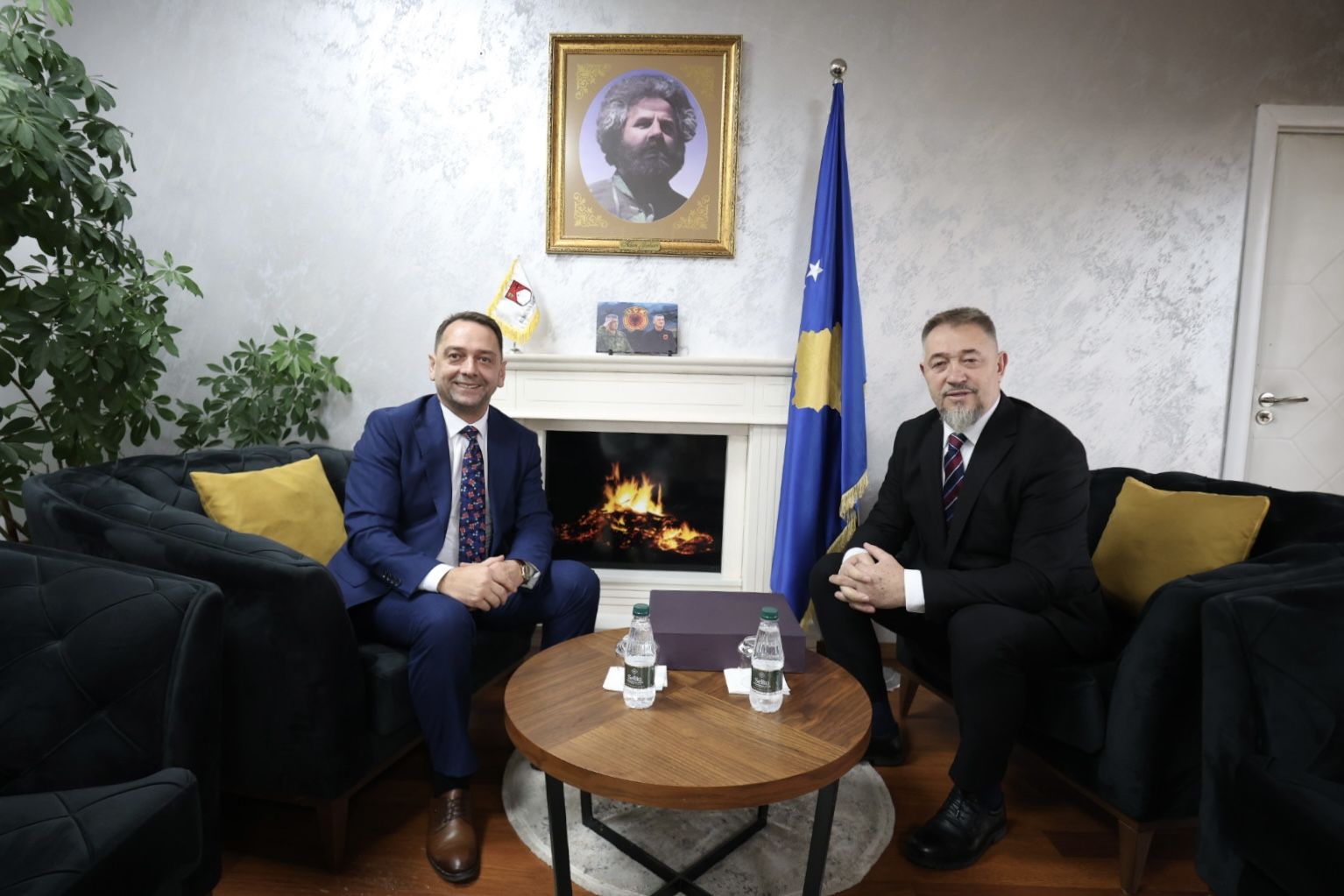 Lushtaku dhe Nura ndërrojnë pozitat