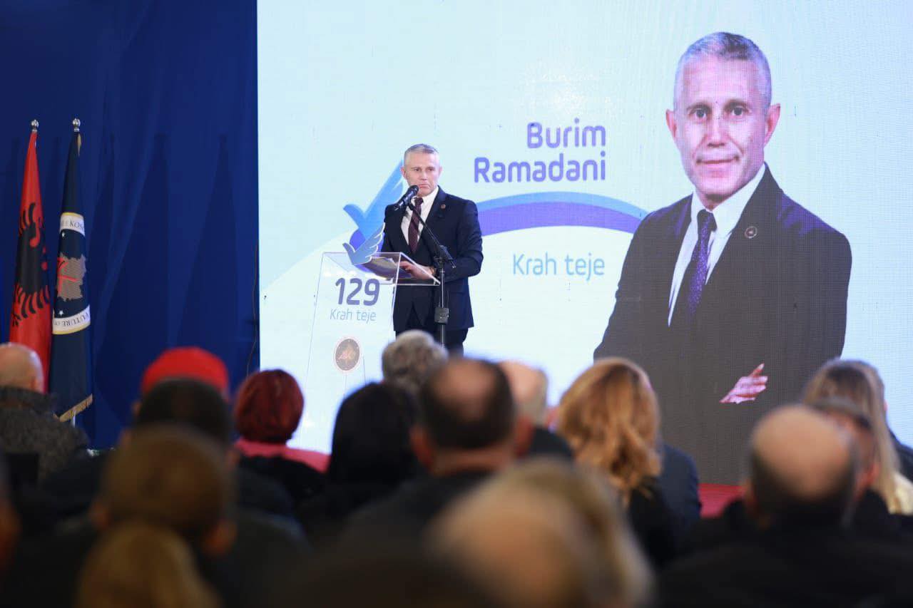 11 shi i AAK së  Për ta siguruar shtetin duhet ta ndërrojmë pushtetin 