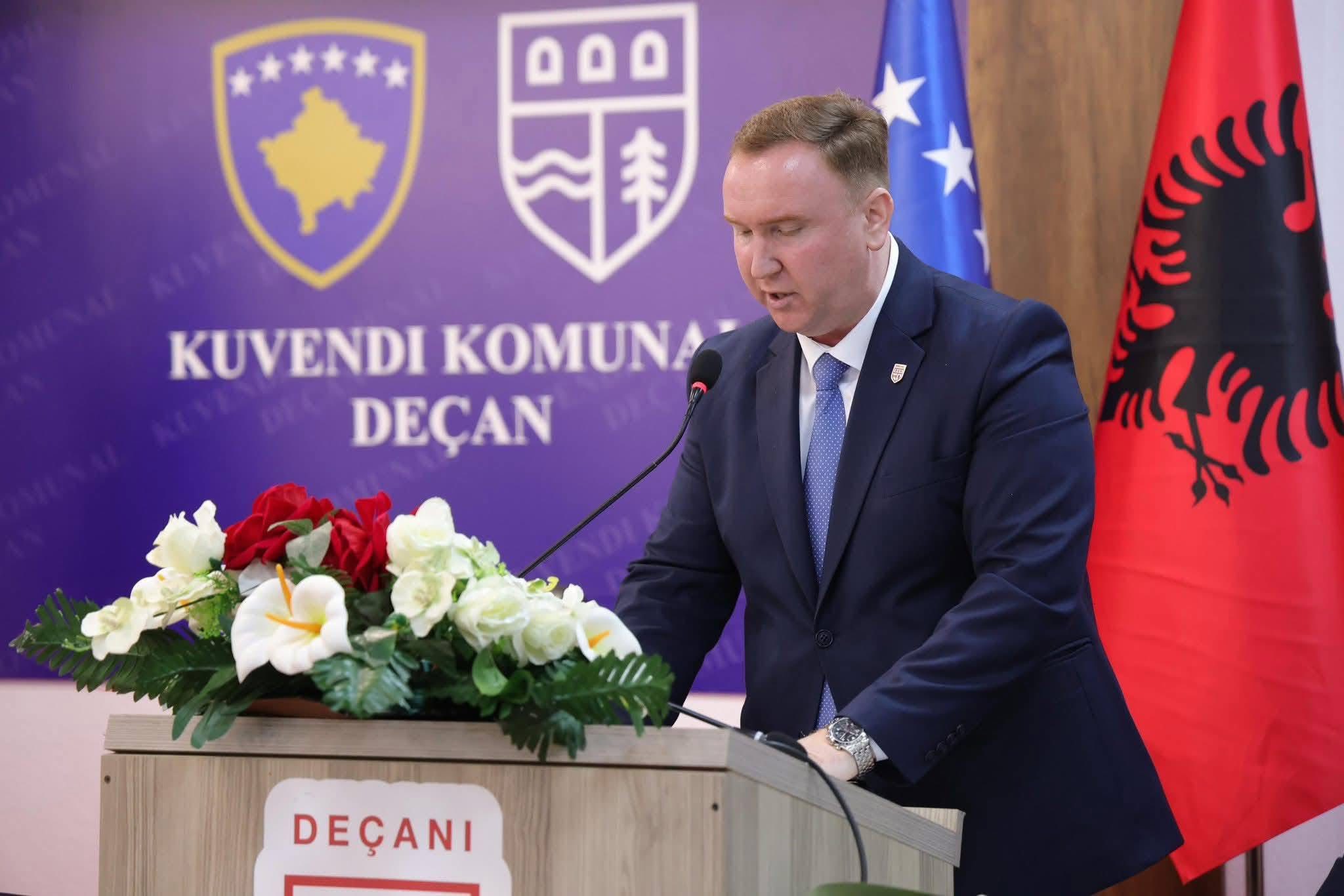 Hajdar Sutaj zgjidhet kryetar i Kuvendit Komunal të Deçanit