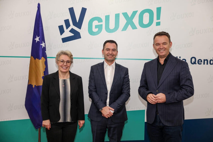 Analisti Buzhala  pjesë e Partisë Guxo dhe koalicionit për zgjedhjet e 28 dhjetorit