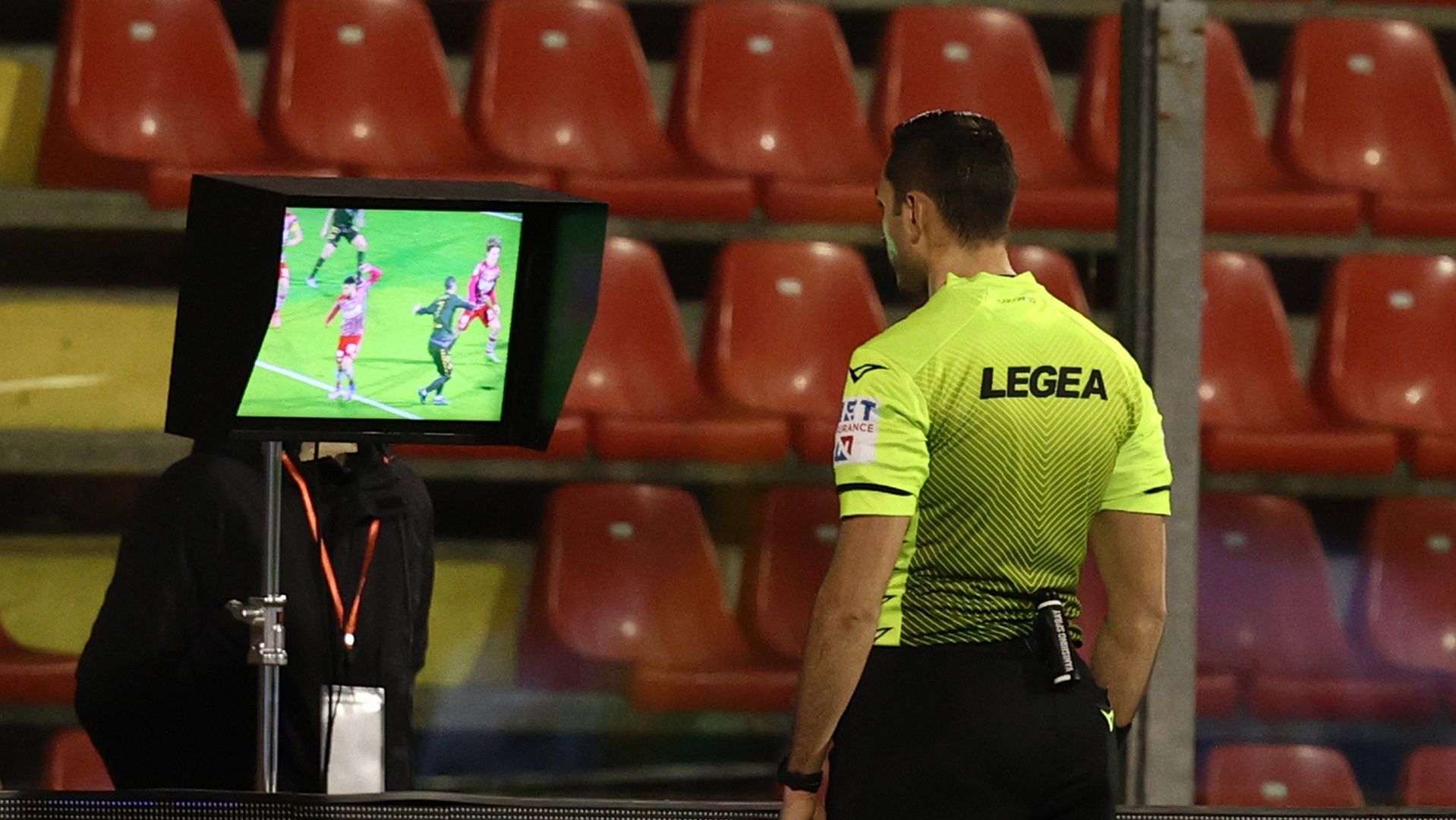 Epoka e VAR it drejt përfundimit  po vjen sistemi FVS në futboll