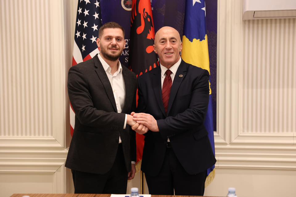 Zëdhënësi i AAK së  kandidat për deputet