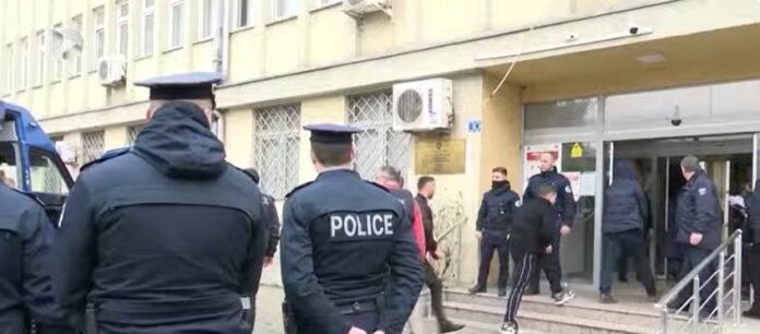 Familjarët e të ndaluarve në Prizren u ankuan në KMDLNJ për shkelje të të drejtave