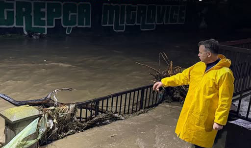 Dëmet nga vërshimet  mitrovicasit kërkojnë ndihmë nga komuna