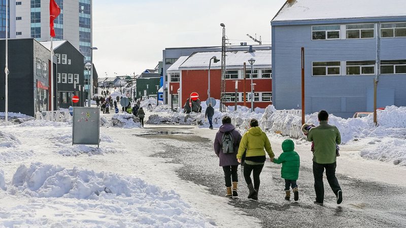 Reuters zbulon planin  SHBA mendon pagesa deri në 100 mijë dollarë për çdo banor të Groenlandës për t i shkëputur nga Danimarka
