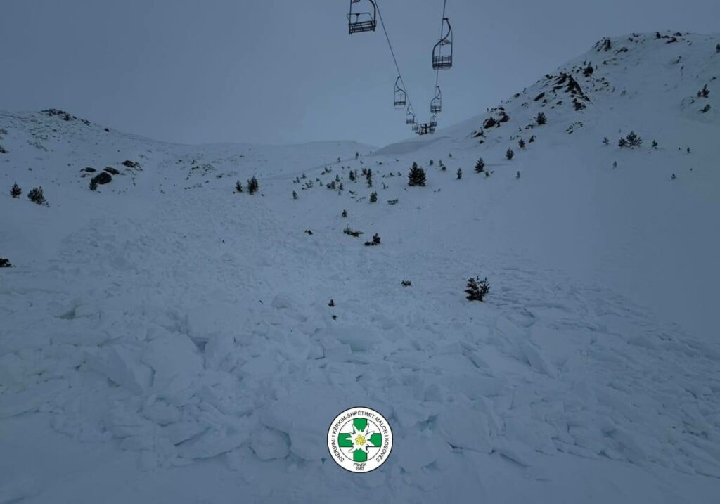 Ortek në Brezovicë  ShKShMK  Shmangni lëvizjet jashtë shtigjeve të sigurta 