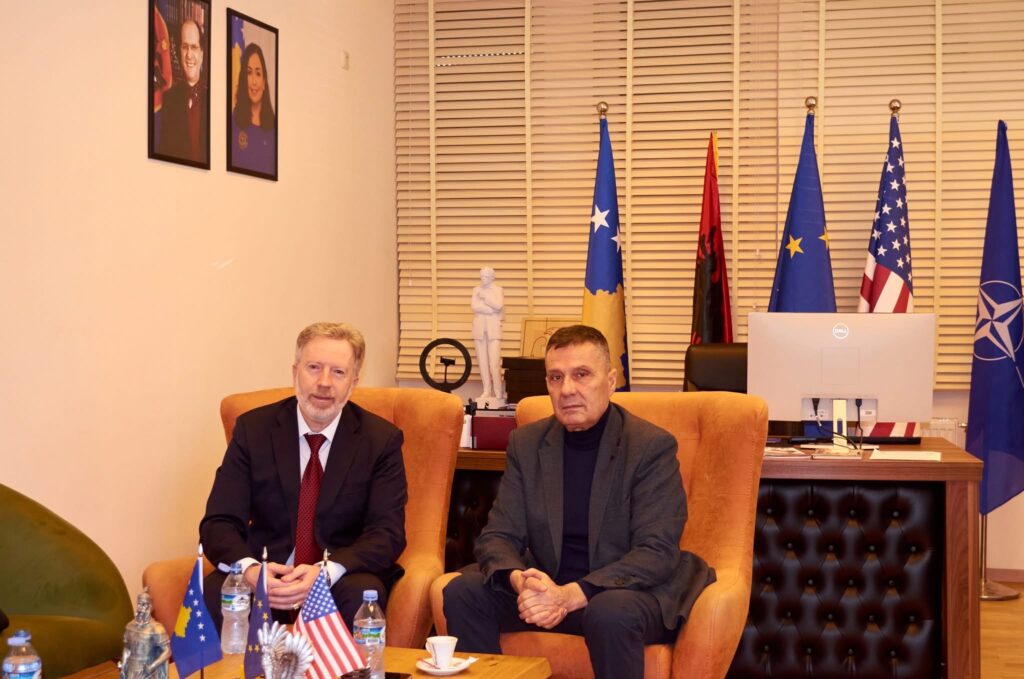 Kryetari i Komunës së Junikut priti në takim Sheh Xhelal Shehun