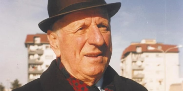 Vdes Haki Dushi  një prej profesorëve të parë të Ekonomikut