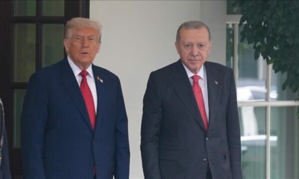 Trump fton Erdoganin t i bashkohet Bordit të Paqes për Gazën si anëtar themelues