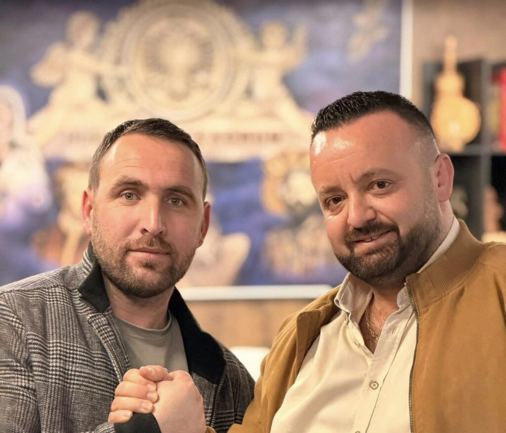 Tha se shkoi për Gjermani  por shpejt i ra pishman   Albert Shabani i Vetëvendosjes punësohet nga ish kandidati i PDK së