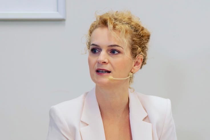 Kusari propozon që edhe Kosova ta ndalojë me ligj përdorimin e mediave sociale për fëmijët nën moshën 16 vjeçare