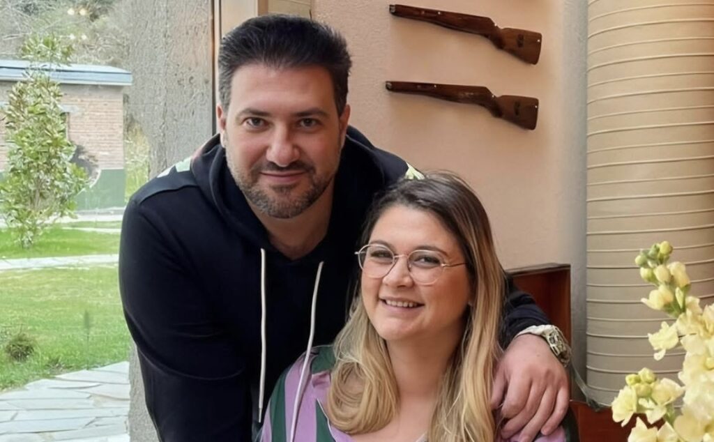 Ndarja e bujshme e Neda Ballukut nga bashkëshorti i saj  Ogren Balluku  Të dy kërkojnë urdhër mbrojtjeje nga Gjykata