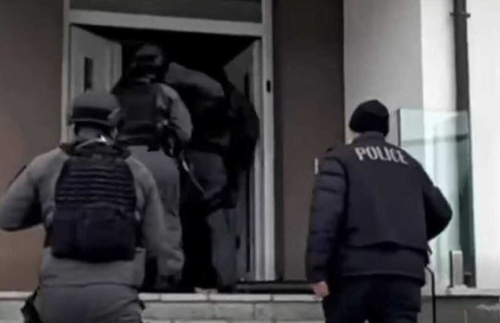 EUROPOL në Kosovë  goditet rrjeti global i IPTV së ilegale   bastisje në Prishtinë e Dragash