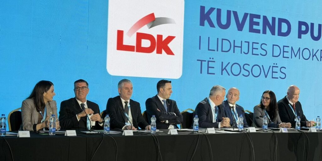 Abdixhiku thirrje   të dorëhequrve  të larguarve  të dëshpëruarve    Kthehuni në shtëpinë tuaj  kemi nevojë për secilin