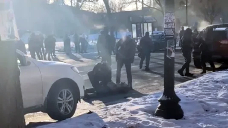 Agjentët e ICE qëllojnë një tjetër person në Minnesota