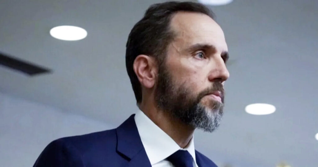 Jack Smith nën akuza për përdorim  spiunësh   Nga Haga kundër UÇK së te hetimi ndaj Donald Trump