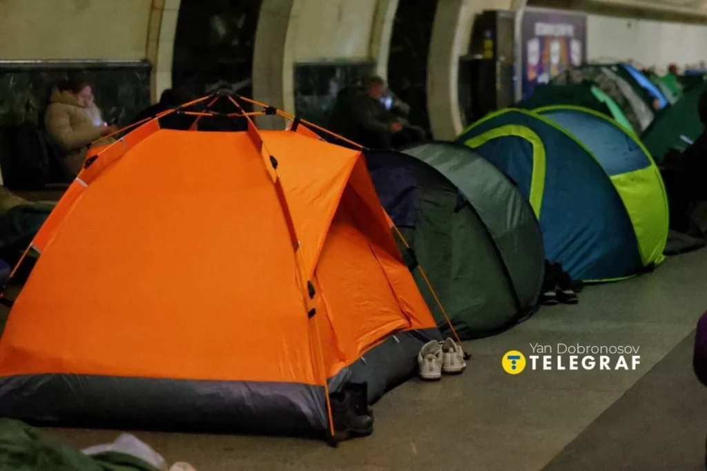 Lufta në Ukrainë  rreth 1 700 pallate në Kiev mbeten pa ngrohje pas sulmit rus