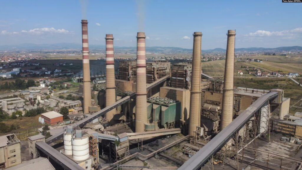 Bie blloku A3 i termocentralit  Kosova A 