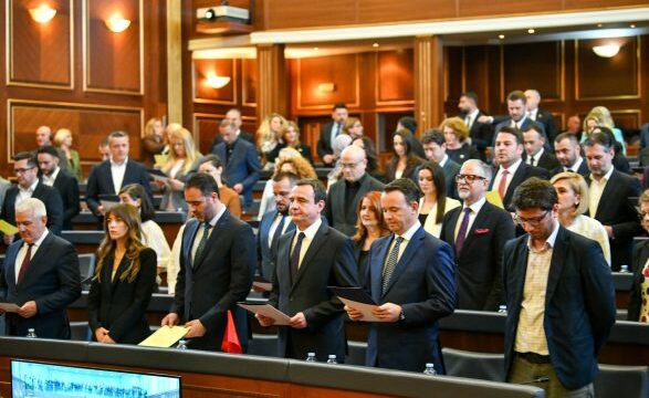 Pakicat japin sinjale për votimin e qeverisë Kurti 3