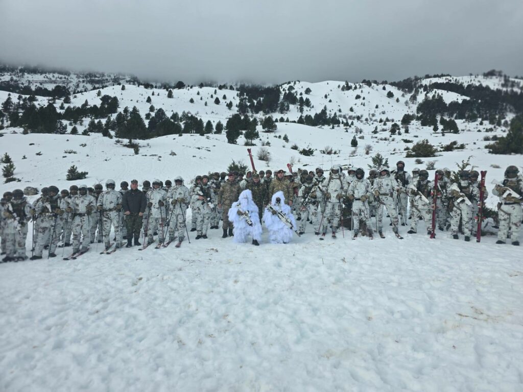  Shigjeta Ilire 26   Forcat Speciale të Shqipërisë zhvillojnë stërvitjen dimërore në kushte ekstreme malore  foto 