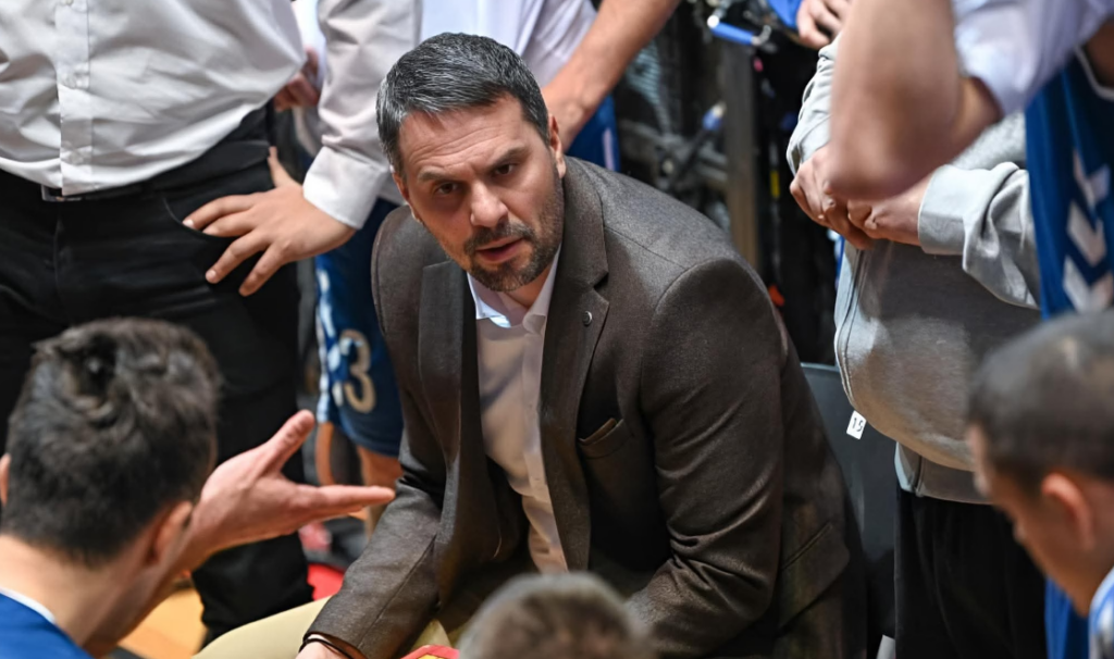 Rahoveci 029 prezanton trajnerin e ri